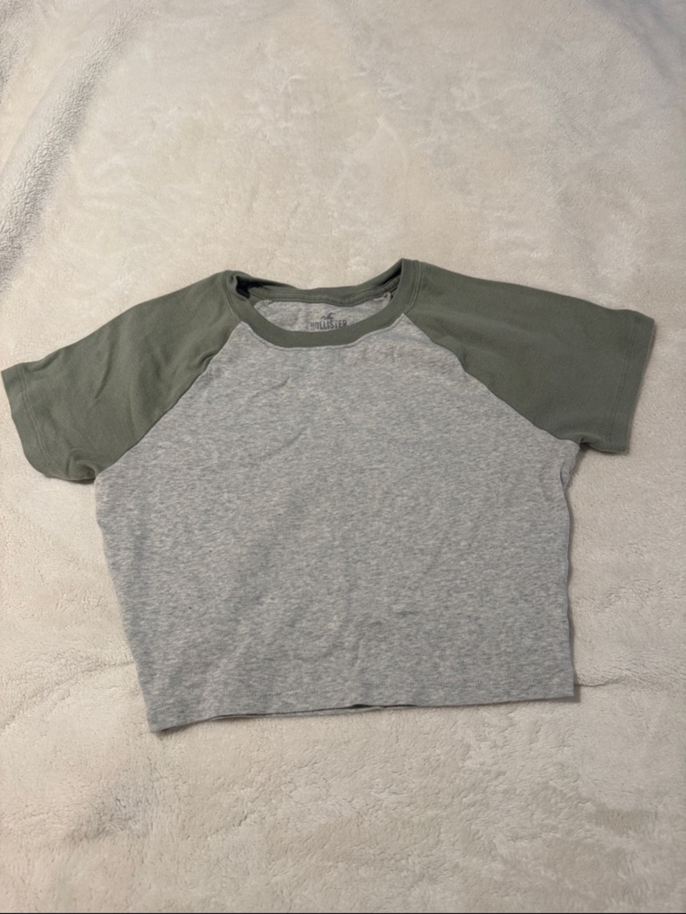 HOLLISTER CROP TOP